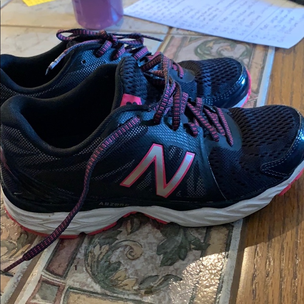 Women’s New Balance ABZ RB Running Shoes Size 7.5